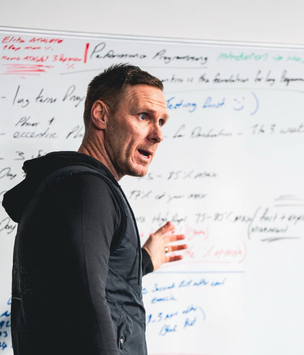 Mike Edge - Premier Football Coach
